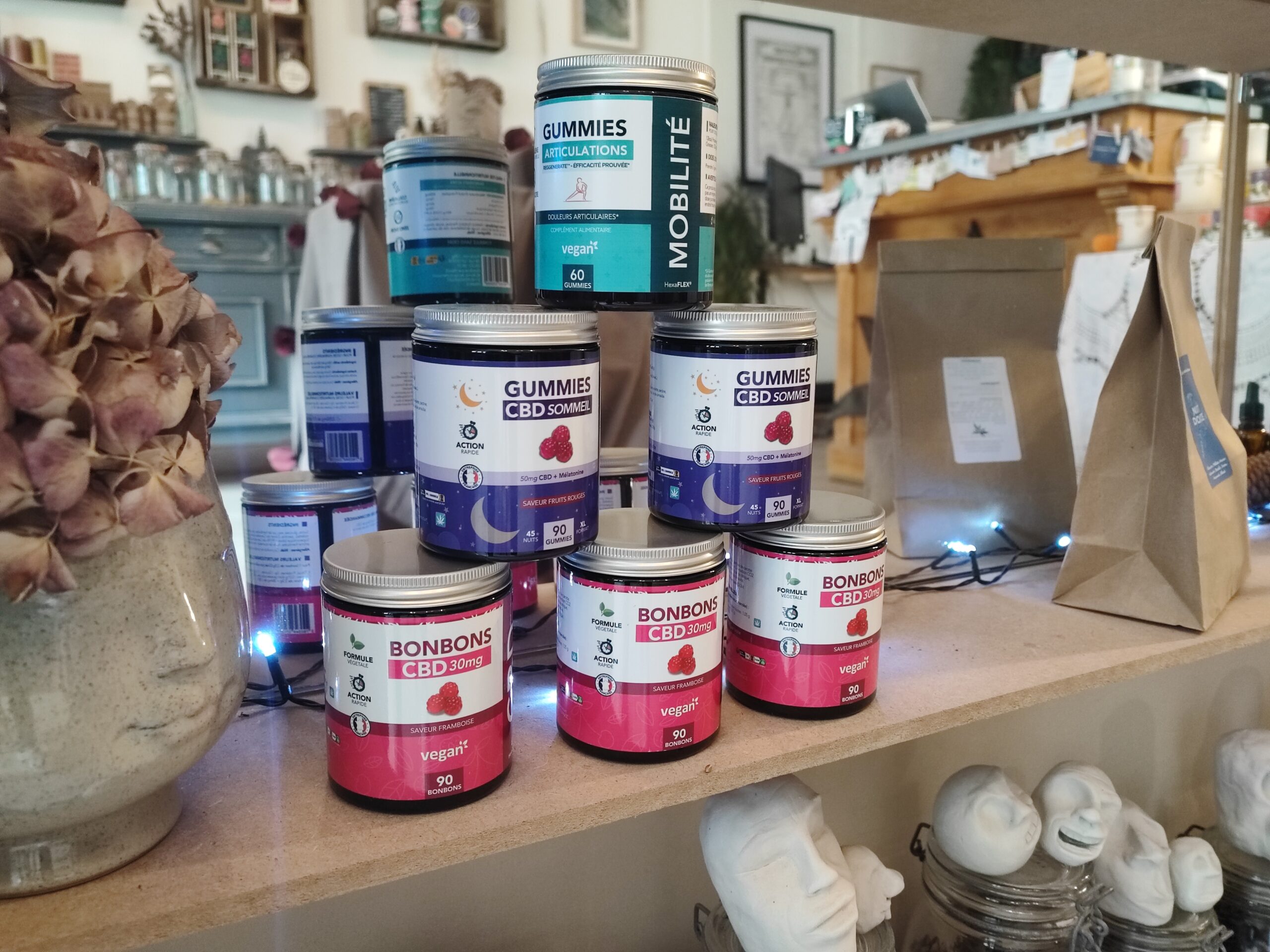 Bonbons CBD 30 mg vegan en pot, saveur framboise